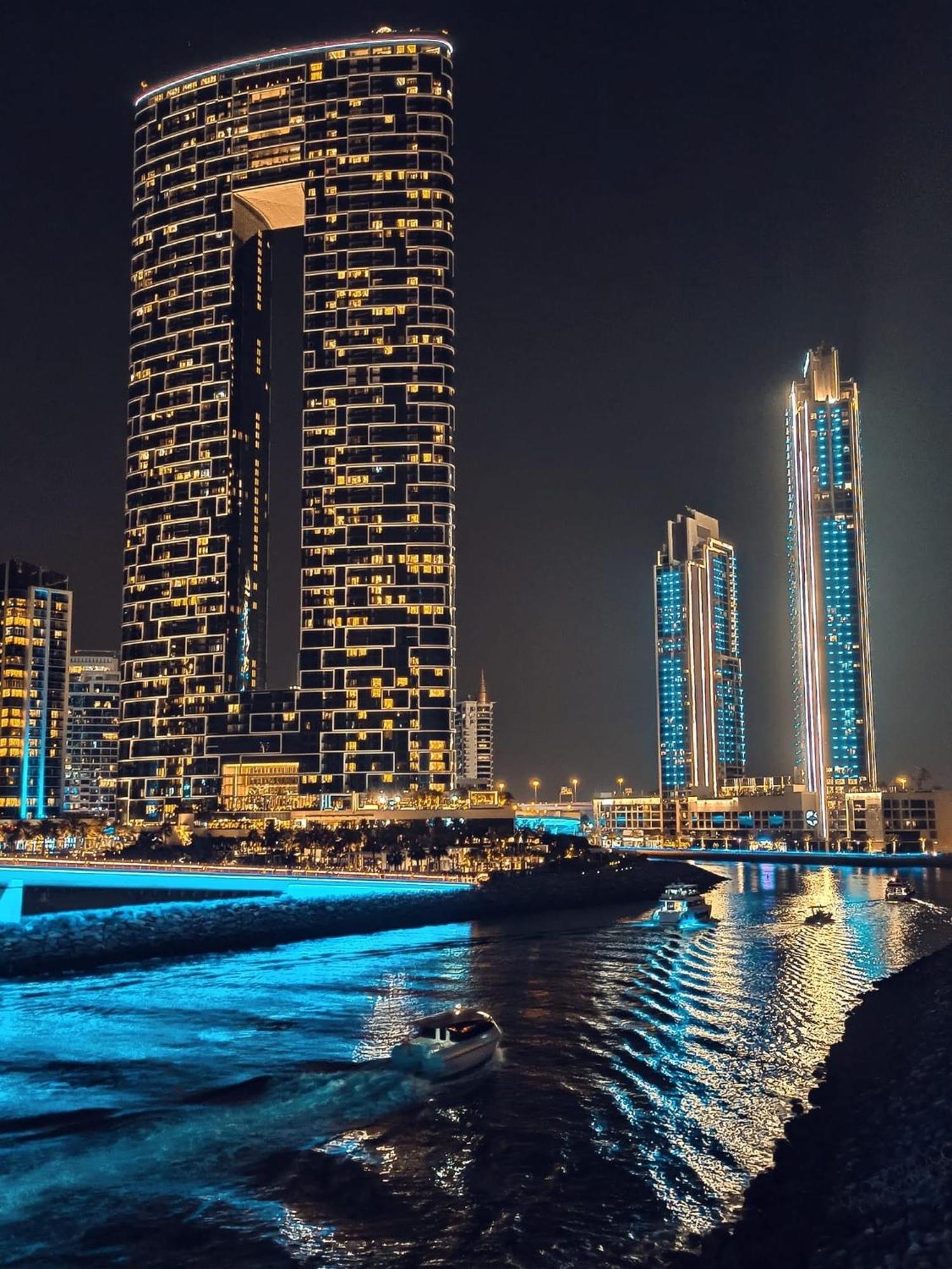 Seaview Beach Hostel Jbr - Walk To Beach - Gym - Pool - Metro Station Dubai Exterior photo